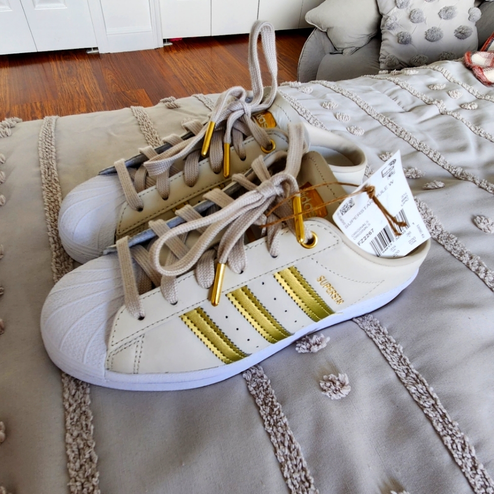 NWT Adidas Superstar Mule Gold